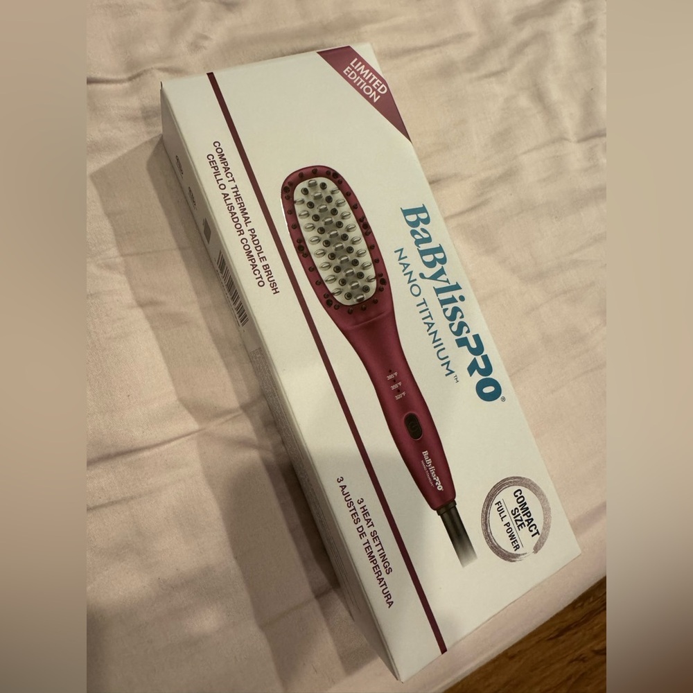 BaBylissPRO Nano Titanium Hair Brush COMPACT